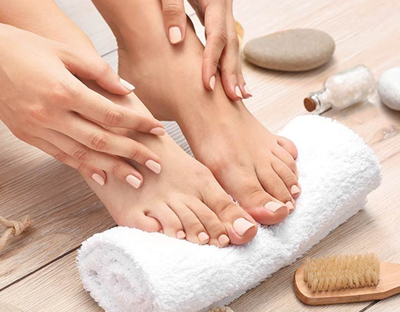 Manicure & Pedicure